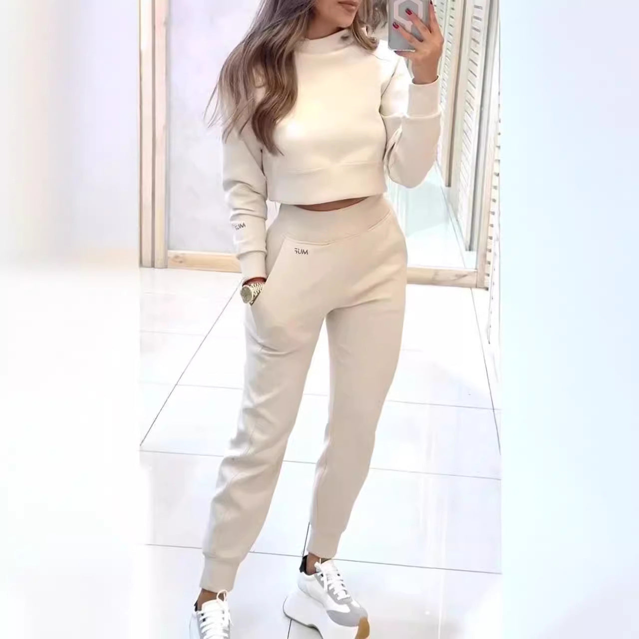 G'S Sports Suit